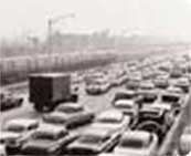 Photo of a traffic  jam on Chicago&rsquo;s Congress Expressway in 1959, during evening rush hour.  Credit: Chicago Transit Authority.